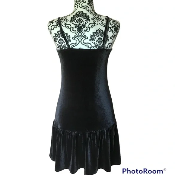 AEROPOSTALE VELVET EMBROIDERED DRESS - Picture 6 of 7